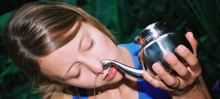 Yatan 400ml stainless steel neti pot for saline nasal rinsing - Australia